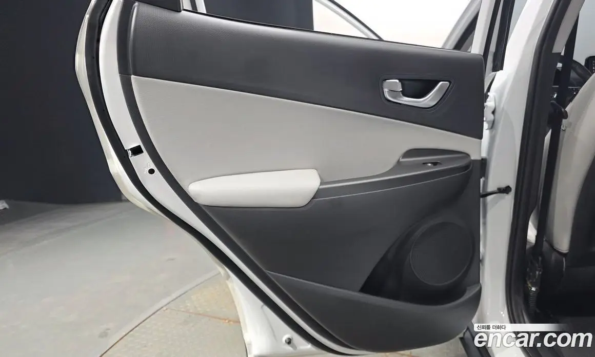 Hyundai Kona 2022 1.6 автомат (гидро), фото 15 Hyundai Kona 2022 1.6 автомат (гидро), фото 15