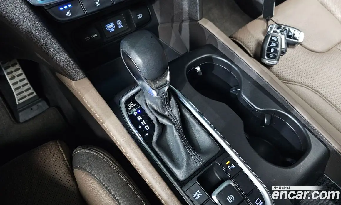 Hyundai Santa Fe 2018 2.0 автомат (гидро), фото 12 Hyundai Santa Fe 2018 2.0 автомат (гидро), фото 12