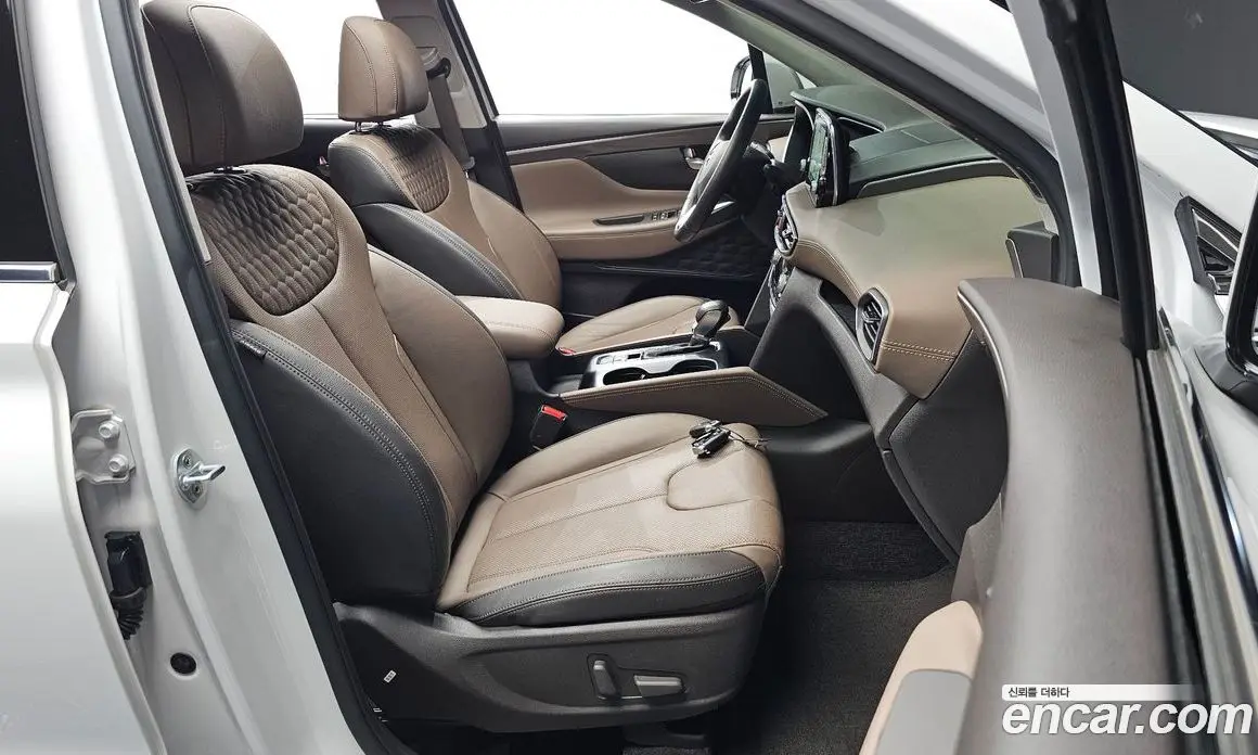 Hyundai Santa Fe 2018 2.0 автомат (гидро), фото 16 Hyundai Santa Fe 2018 2.0 автомат (гидро), фото 16