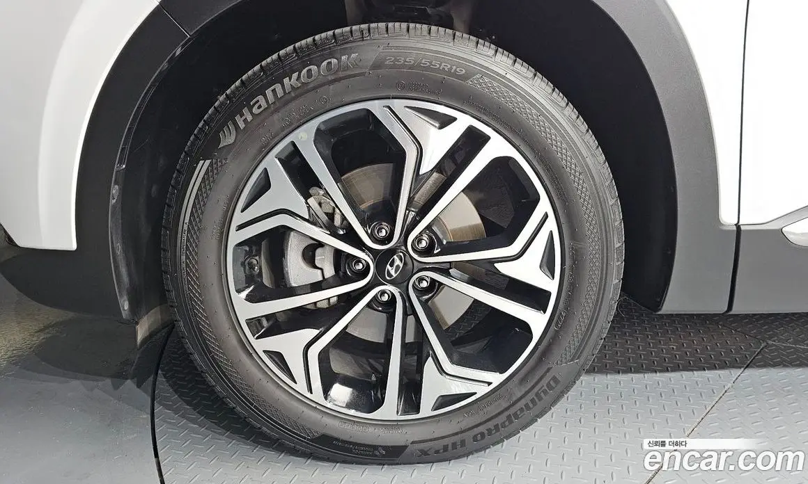 Hyundai Santa Fe 2018 2.0 автомат (гидро), фото 5 Hyundai Santa Fe 2018 2.0 автомат (гидро), фото 5