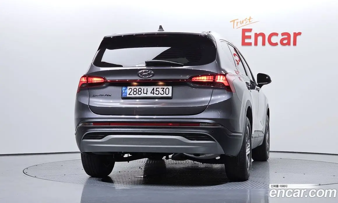 Hyundai Santa Fe 2023 2.2 автомат (гидро), фото 4 Hyundai Santa Fe 2023 2.2 автомат (гидро), фото 4