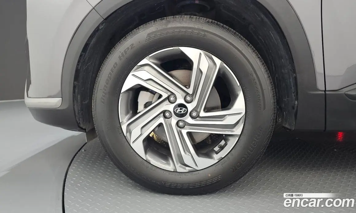Hyundai Santa Fe 2023 2.2 автомат (гидро), фото 5 Hyundai Santa Fe 2023 2.2 автомат (гидро), фото 5