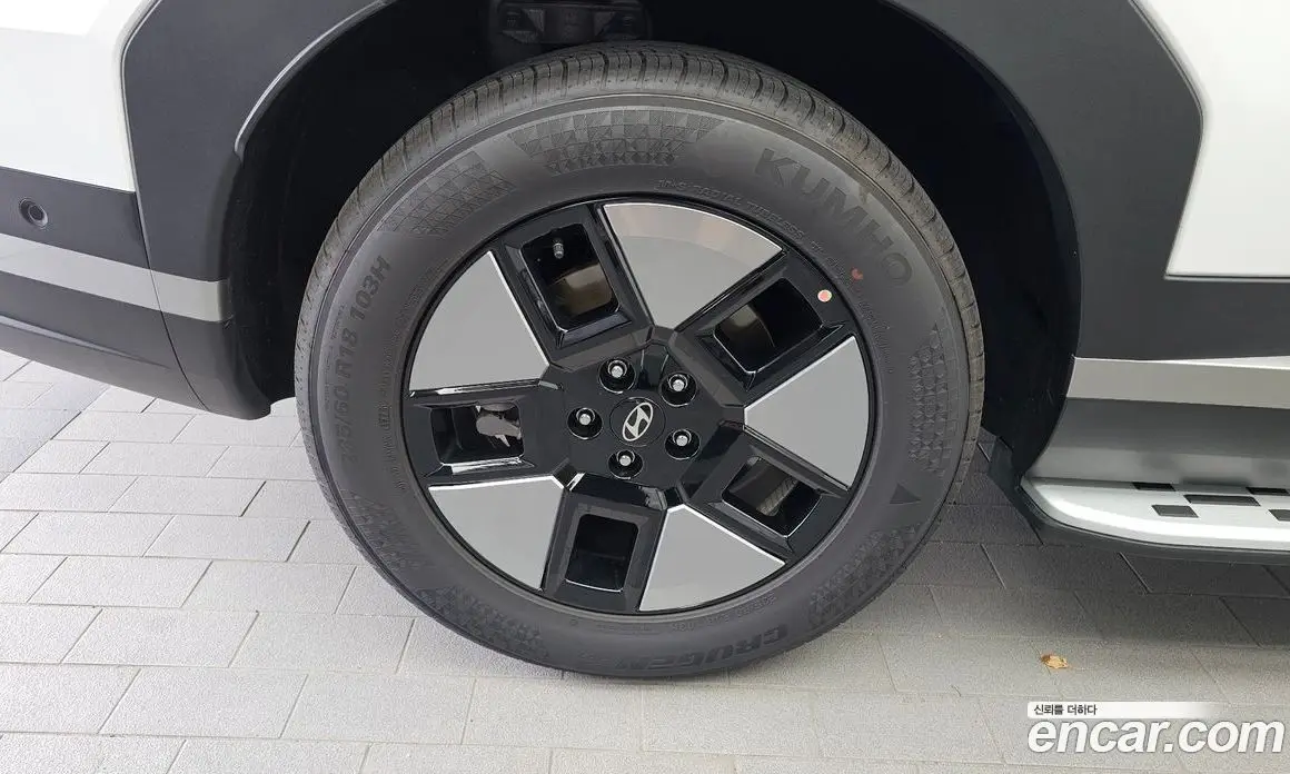 Hyundai Santa Fe 2025 1.6 автомат (гидро), фото 4