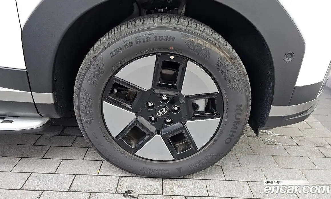 Hyundai Santa Fe 2025 1.6 автомат (гидро), фото 6