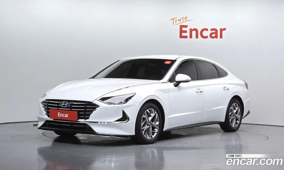 Hyundai Sonata 2019 2.0 автомат (гидро), фото 1 Hyundai Sonata 2019 2.0 автомат (гидро), фото 1