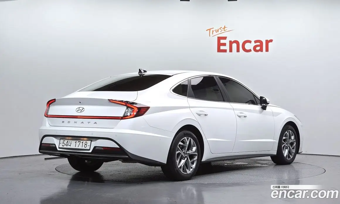 Hyundai Sonata 2019 2.0 автомат (гидро), фото 2 Hyundai Sonata 2019 2.0 автомат (гидро), фото 2