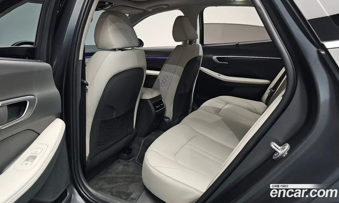 Hyundai Sonata 2023 1.6 автомат (гидро), фото 15