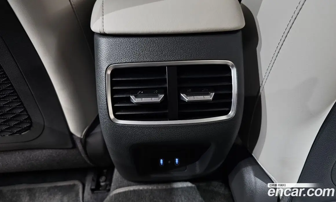 Hyundai Sonata 2023 1.6 автомат (гидро), фото 36
