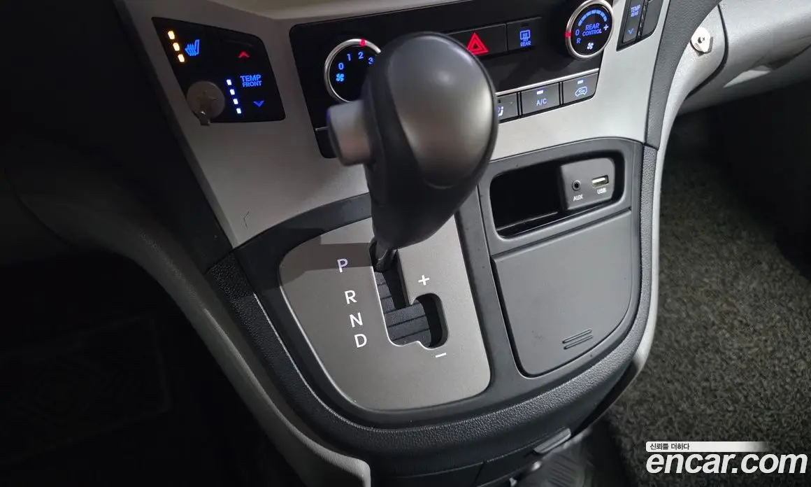 Hyundai Starex 2018 2.5 автомат (гидро), фото 12 Hyundai Starex 2018 2.5 автомат (гидро), фото 12