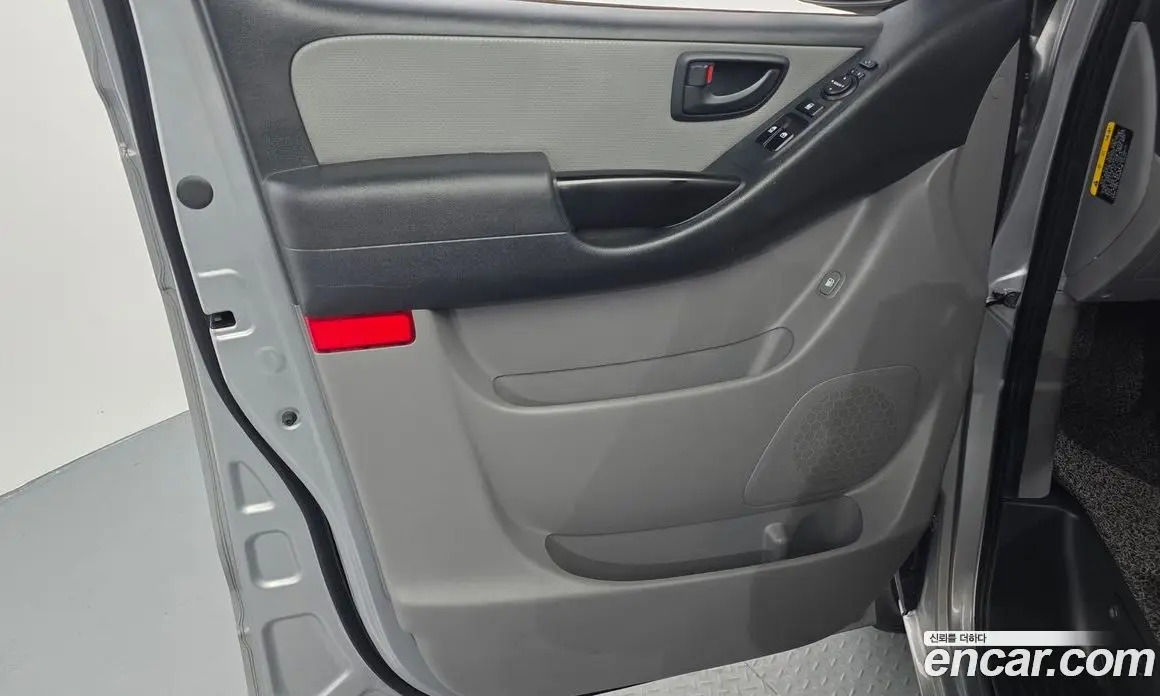 Hyundai Starex 2018 2.5 автомат (гидро), фото 14 Hyundai Starex 2018 2.5 автомат (гидро), фото 14