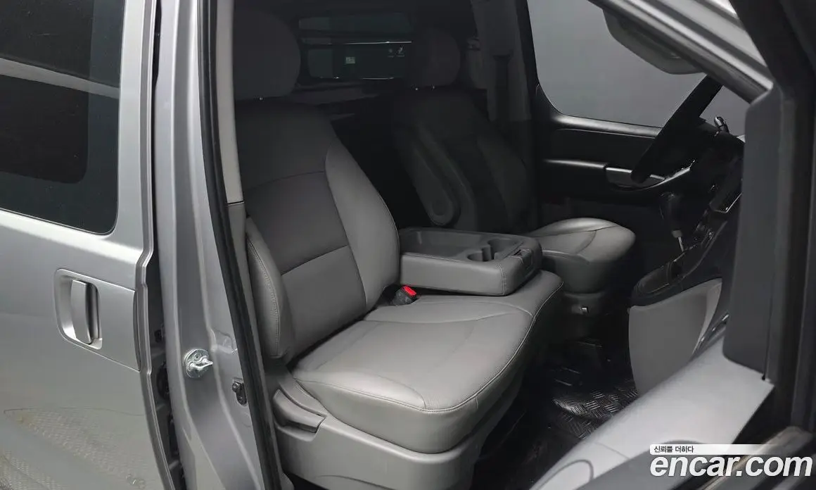 Hyundai Starex 2021 2.5 автомат (гидро), фото 15 Hyundai Starex 2021 2.5 автомат (гидро), фото 15