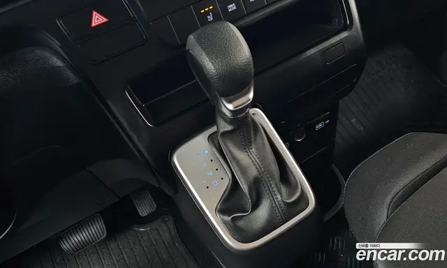 Hyundai Staria 2022 2.2 автомат (гидро), миниатюра 12