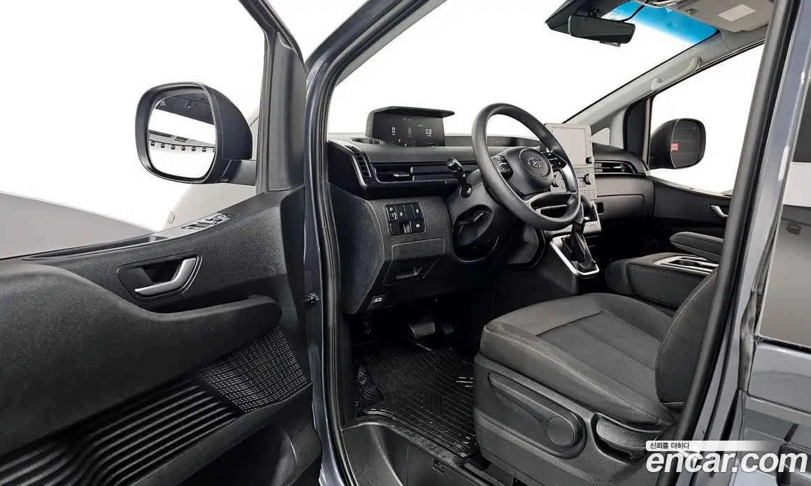 Hyundai Staria 2022 2.2 автомат (гидро), фото 13