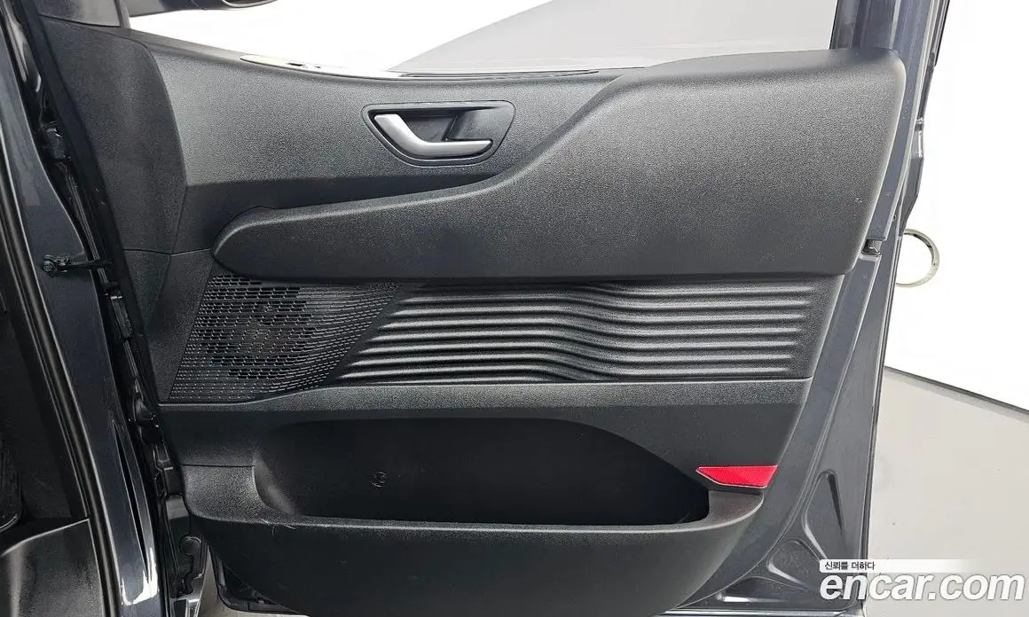 Hyundai Staria 2022 2.2 автомат (гидро), фото 15