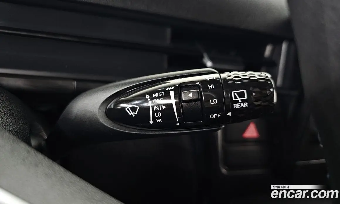 Hyundai Staria 2022 2.2 автомат (гидро), фото 26