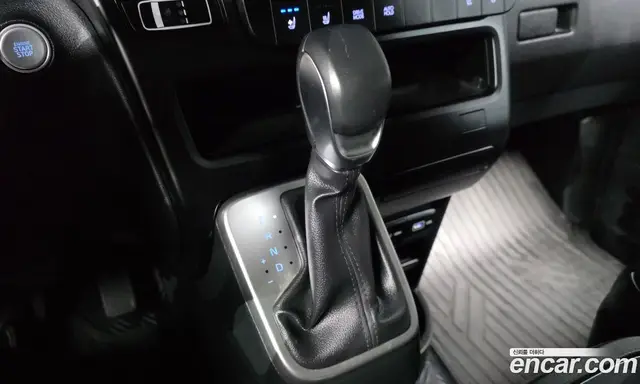 Hyundai Staria 2023 2.2 автомат (гидро), миниатюра 12