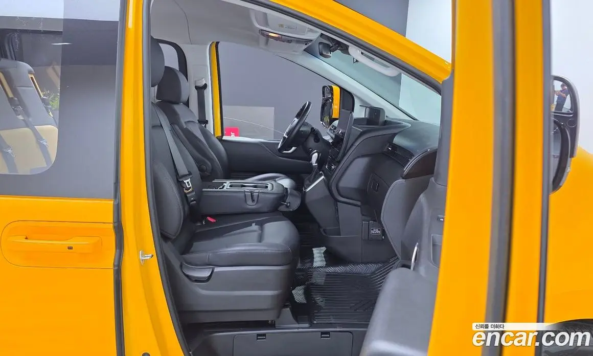 Hyundai Staria 2024 3.5 автомат (гидро), фото 17 Hyundai Staria 2024 3.5 автомат (гидро), фото 17