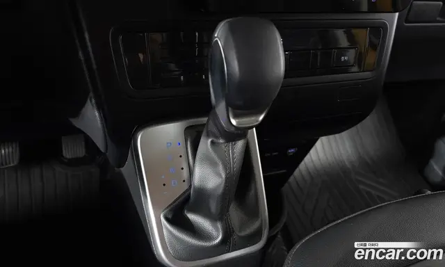 Hyundai Staria 2024 3.5 автомат (гидро), миниатюра 9 Hyundai Staria 2024 3.5 автомат (гидро), миниатюра 9