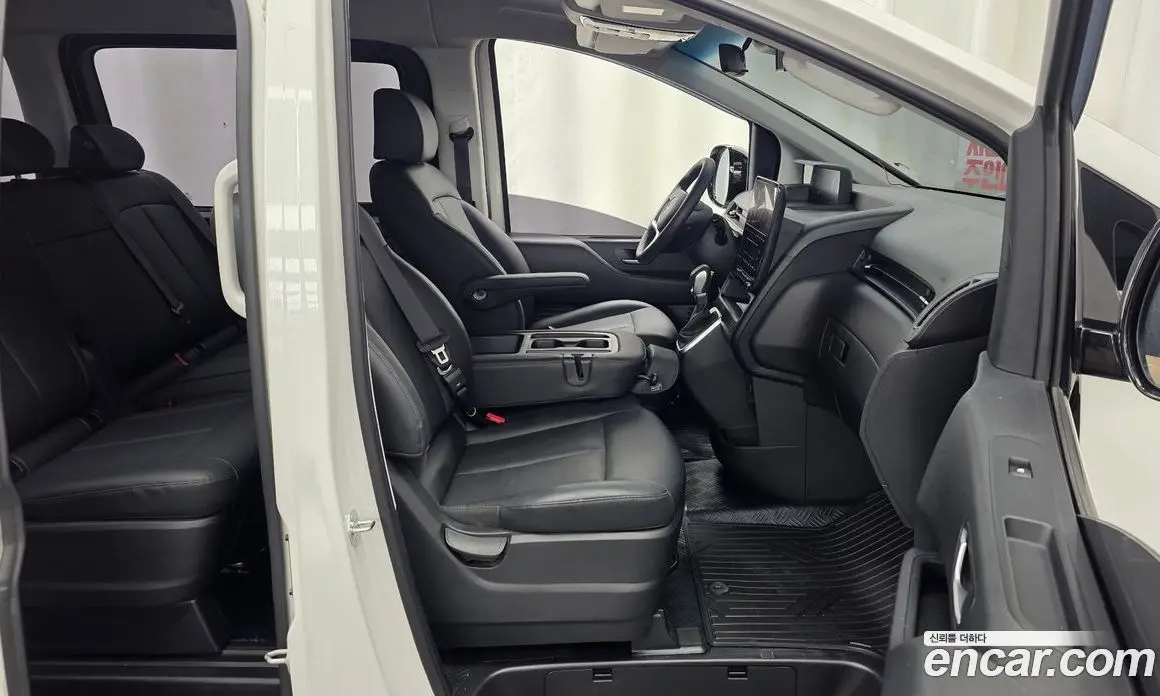 Hyundai Staria 2025 2.2 автомат (гидро), фото 17 Hyundai Staria 2025 2.2 автомат (гидро), фото 17