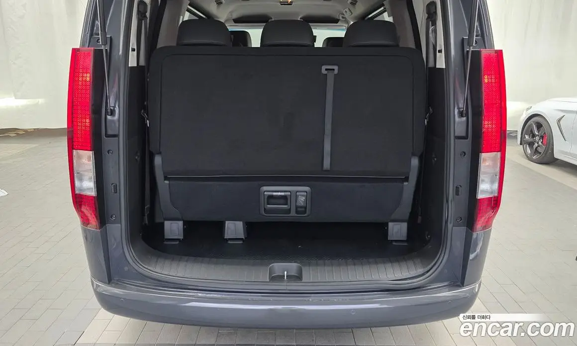Hyundai Staria 2025 3.5 автомат (гидро), фото 20 Hyundai Staria 2025 3.5 автомат (гидро), фото 20