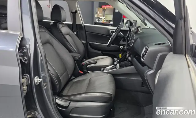 Hyundai Venue 2019 1.6 автомат (гидро), миниатюра 11