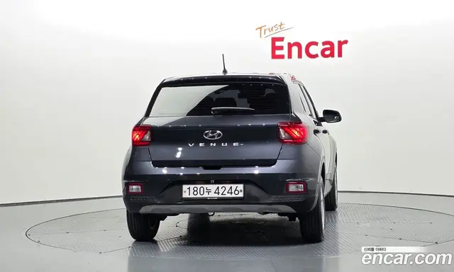 Hyundai Venue 2019 1.6 автомат (гидро), миниатюра 4