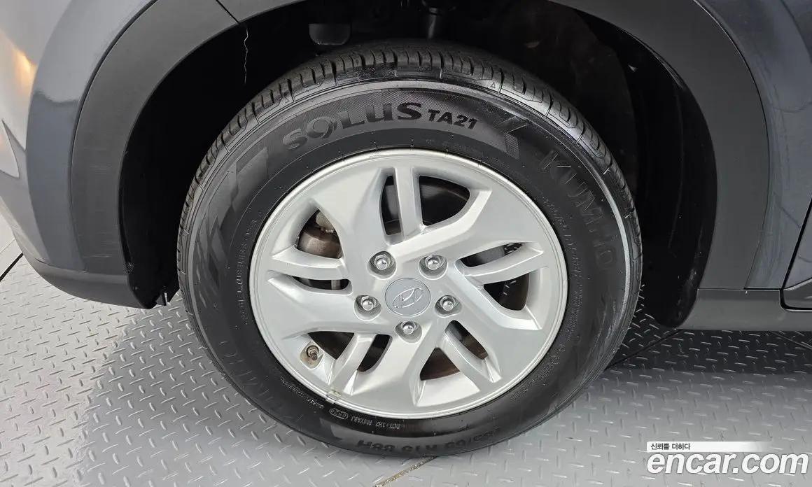 Hyundai Venue 2019 1.6 автомат (гидро), фото 5