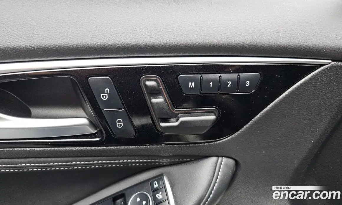 Infiniti Q30 2017 2.0 автомат (гидро), фото 26 Infiniti Q30 2017 2.0 автомат (гидро), фото 26