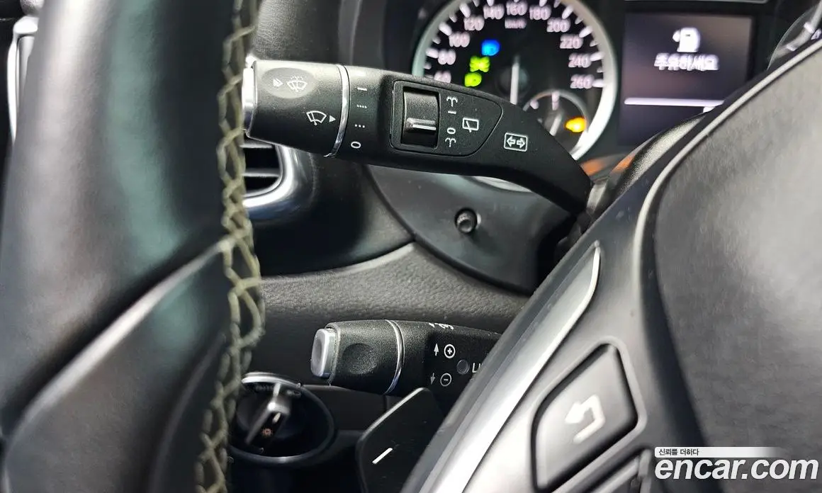Infiniti Q30 2017 2.0 автомат (гидро), фото 28 Infiniti Q30 2017 2.0 автомат (гидро), фото 28