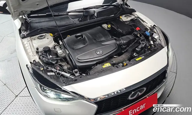 Infiniti Q30 2017 2.0 автомат (гидро), миниатюра 6 Infiniti Q30 2017 2.0 автомат (гидро), миниатюра 6