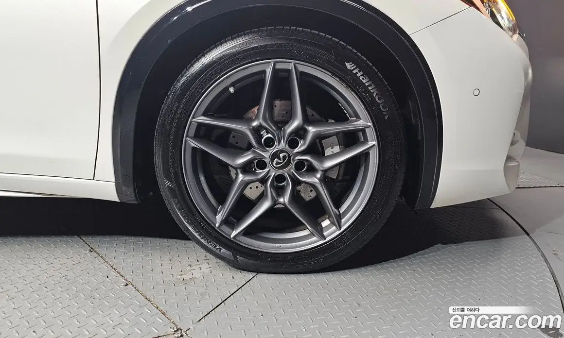 Infiniti Q30 2017 2.0 автомат (гидро), фото 7 Infiniti Q30 2017 2.0 автомат (гидро), фото 7