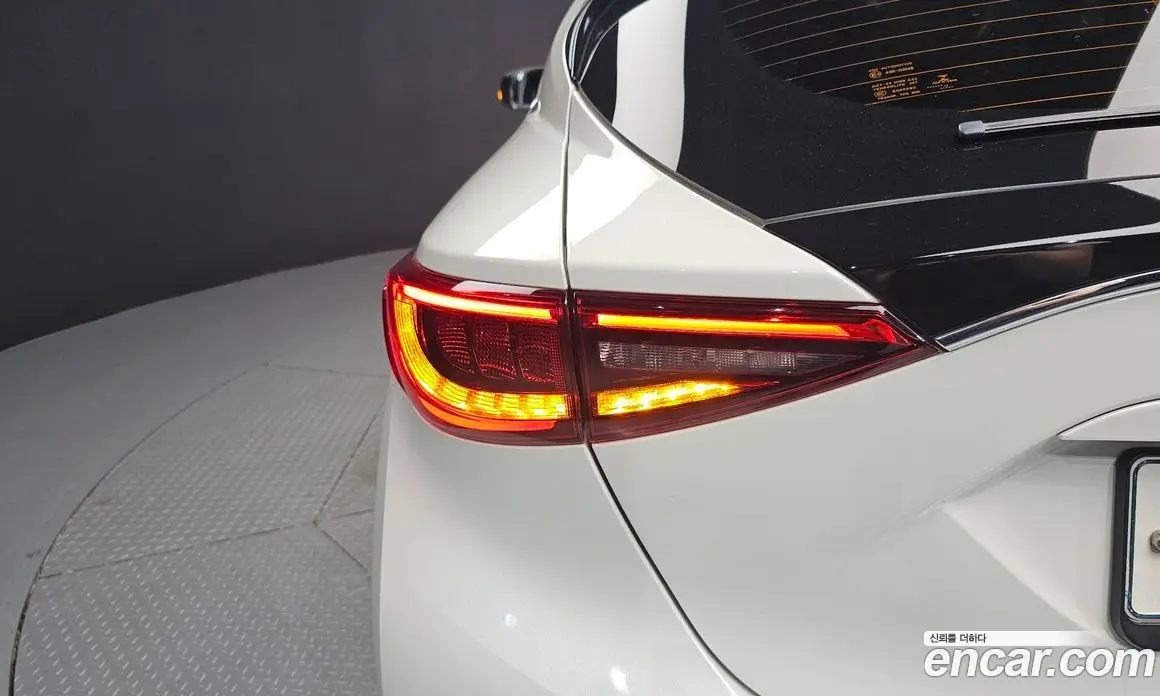 Infiniti Q30 2017 2.0 автомат (гидро), фото 9 Infiniti Q30 2017 2.0 автомат (гидро), фото 9
