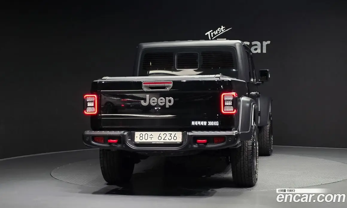 Jeep Gladiator 2021 3.6 автомат (гидро), фото 4 Jeep Gladiator 2021 3.6 автомат (гидро), фото 4