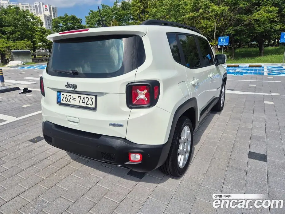Jeep Renegade 2021 2.4 автомат (гидро), фото 18 Jeep Renegade 2021 2.4 автомат (гидро), фото 18