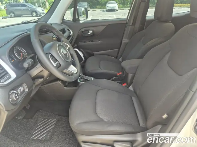 Jeep Renegade 2021 2.4 автомат (гидро), миниатюра 10 Jeep Renegade 2021 2.4 автомат (гидро), миниатюра 10