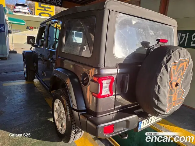 Jeep Wrangler 2021 2.0 автомат (гидро), миниатюра 4 Jeep Wrangler 2021 2.0 автомат (гидро), миниатюра 4