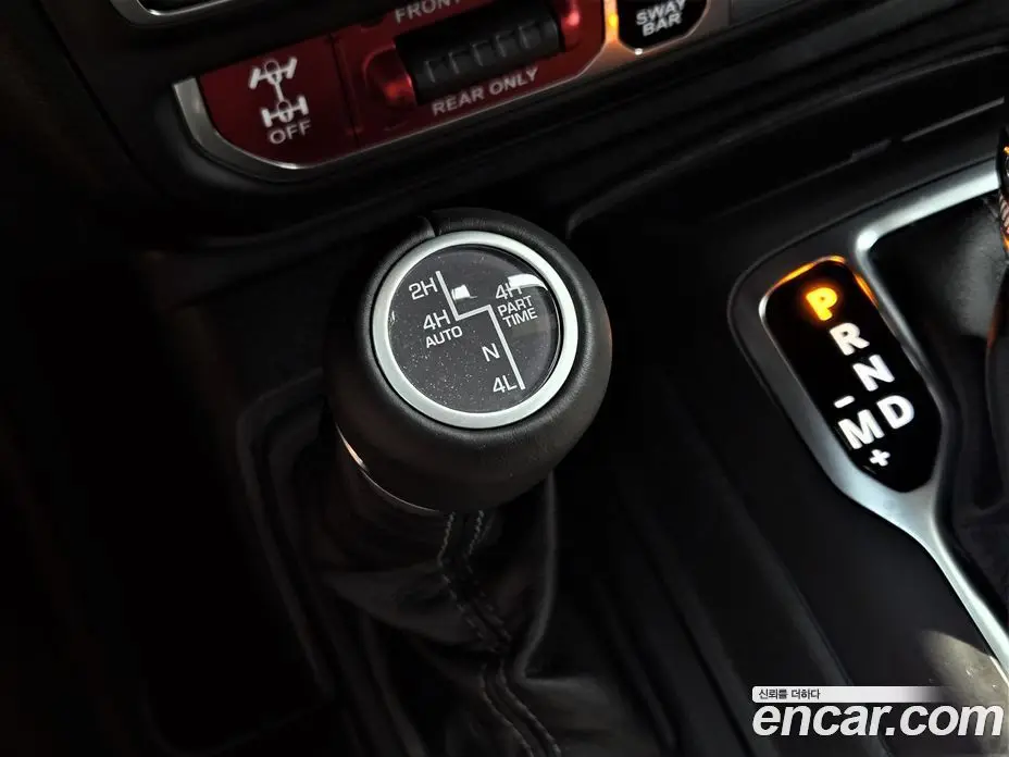 Jeep Wrangler 2025 2.0 автомат (гидро), фото 16 Jeep Wrangler 2025 2.0 автомат (гидро), фото 16