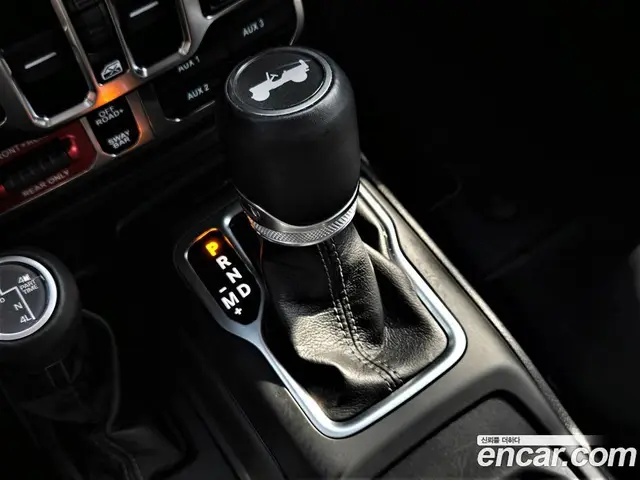 Jeep Wrangler 2025 2.0 автомат (гидро), миниатюра 9 Jeep Wrangler 2025 2.0 автомат (гидро), миниатюра 9