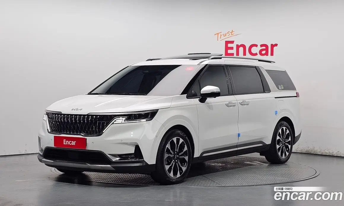 Kia Carnival 2023 3.5 автомат (гидро), фото 1 Kia Carnival 2023 3.5 автомат (гидро), фото 1