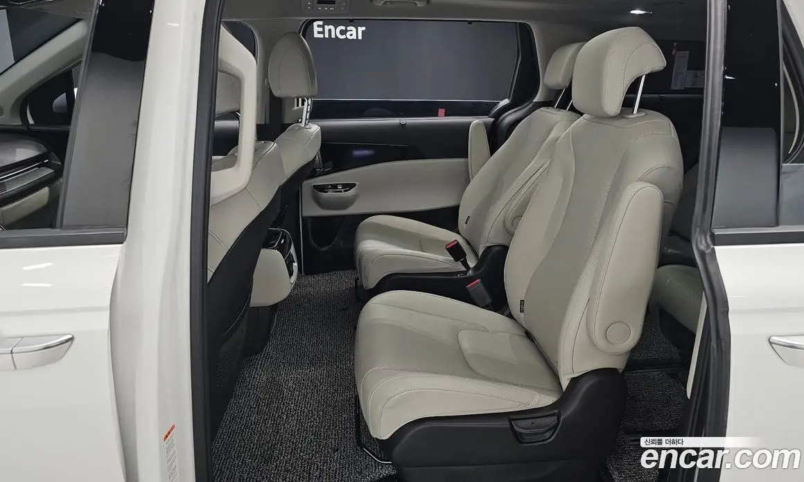 Kia Carnival 2023 3.5 автомат (гидро), фото 12 Kia Carnival 2023 3.5 автомат (гидро), фото 12