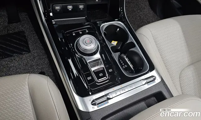Kia Carnival 2023 3.5 автомат (гидро), миниатюра 9 Kia Carnival 2023 3.5 автомат (гидро), миниатюра 9