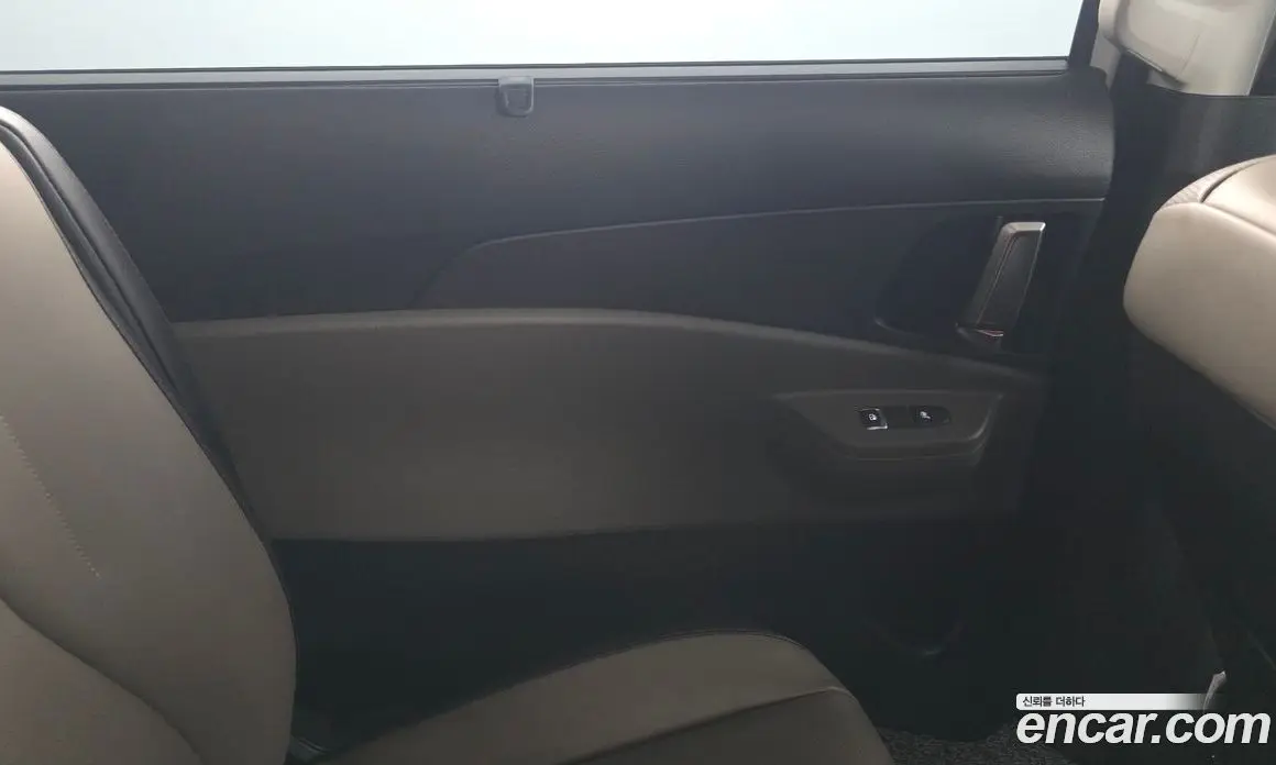 Kia Carnival 2024 3.5 автомат (гидро), фото 15 Kia Carnival 2024 3.5 автомат (гидро), фото 15