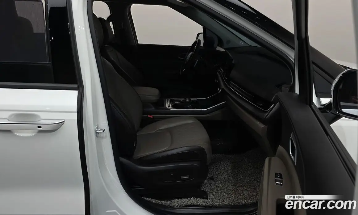 Kia Carnival 2024 3.5 автомат (гидро), фото 16 Kia Carnival 2024 3.5 автомат (гидро), фото 16