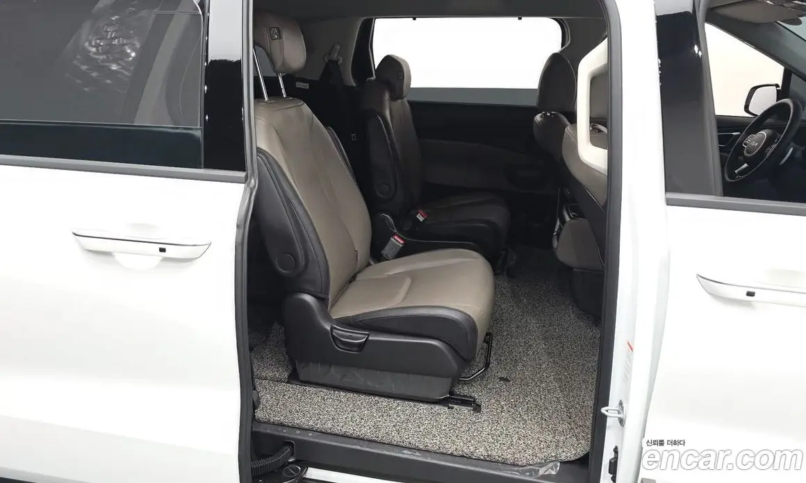 Kia Carnival 2024 3.5 автомат (гидро), фото 17 Kia Carnival 2024 3.5 автомат (гидро), фото 17