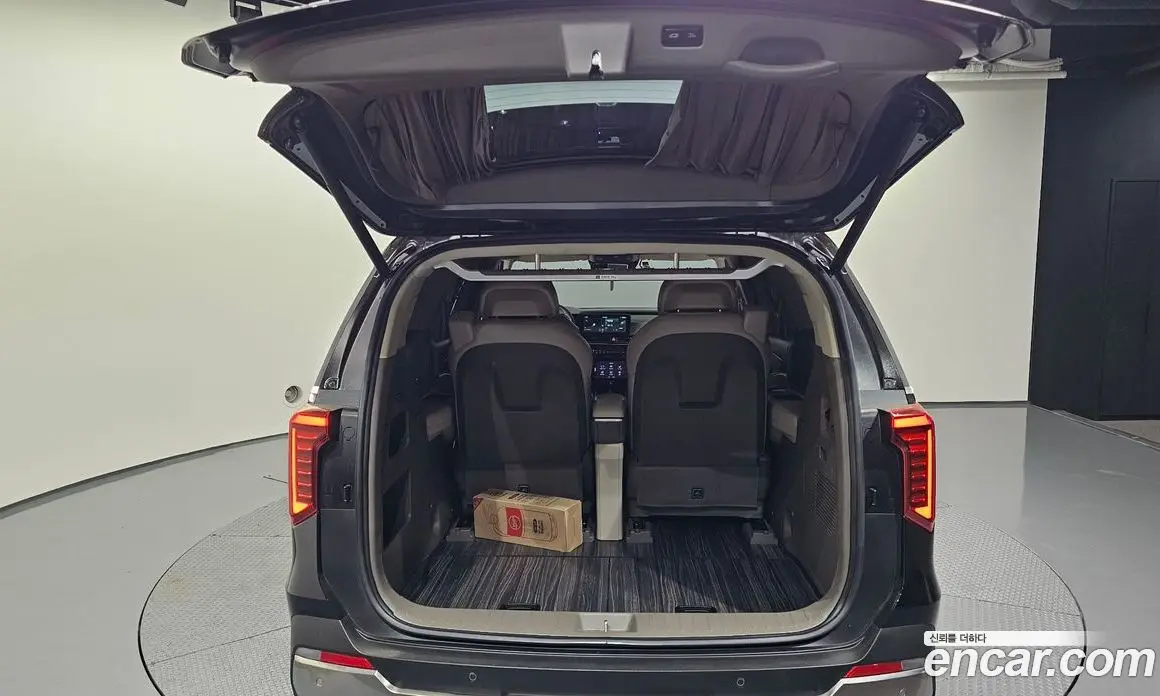 Kia Carnival 2025 1.6 автомат (гидро), фото 22