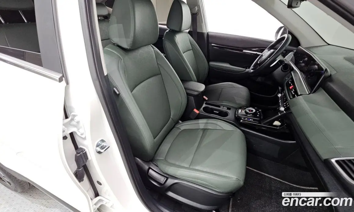 Kia Seltos 2023 1.6 автомат (гидро), фото 19 Kia Seltos 2023 1.6 автомат (гидро), фото 19
