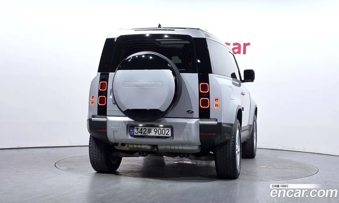 Land Rover Defender 2021 3.0 автомат (гидро), фото 4 Land Rover Defender 2021 3.0 автомат (гидро), фото 4