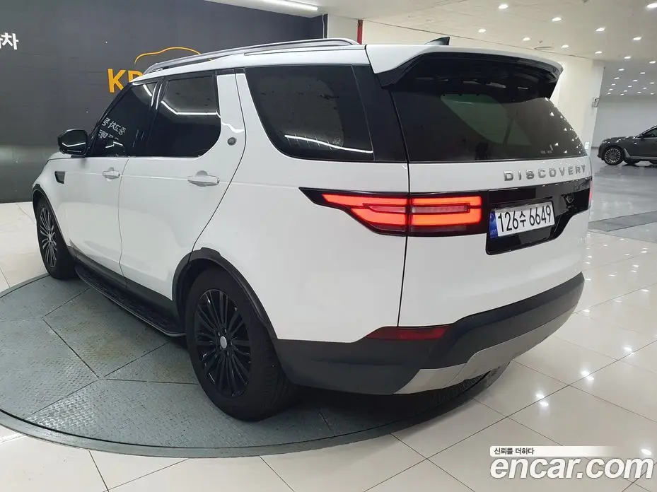 Land Rover Discovery 2018 3.0 автомат (гидро), фото 6 Land Rover Discovery 2018 3.0 автомат (гидро), фото 6