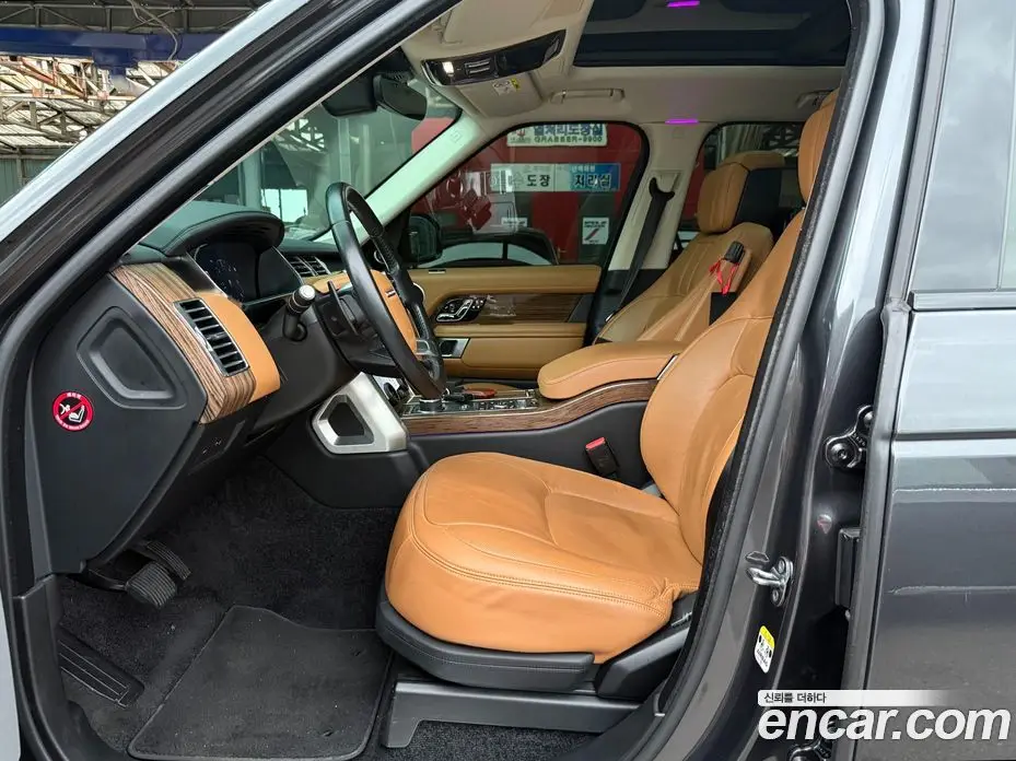 Land Rover Range Rover 2021 3.0 автомат (гидро), фото 8 Land Rover Range Rover 2021 3.0 автомат (гидро), фото 8
