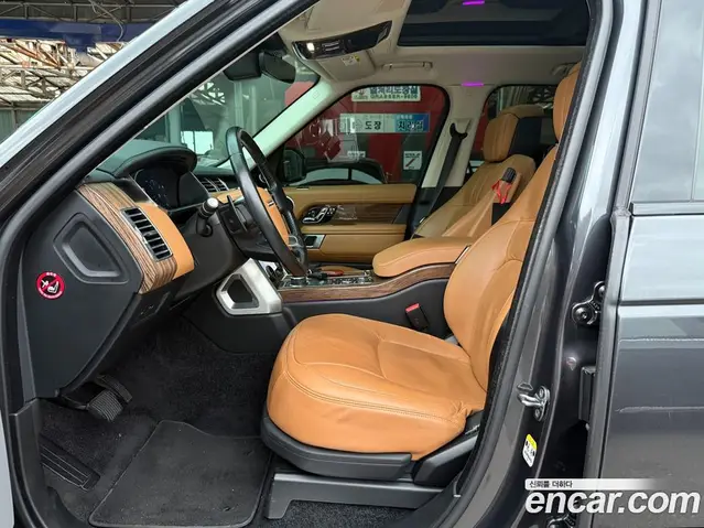 Land Rover Range Rover 2021 3.0 автомат (гидро), миниатюра 8 Land Rover Range Rover 2021 3.0 автомат (гидро), миниатюра 8